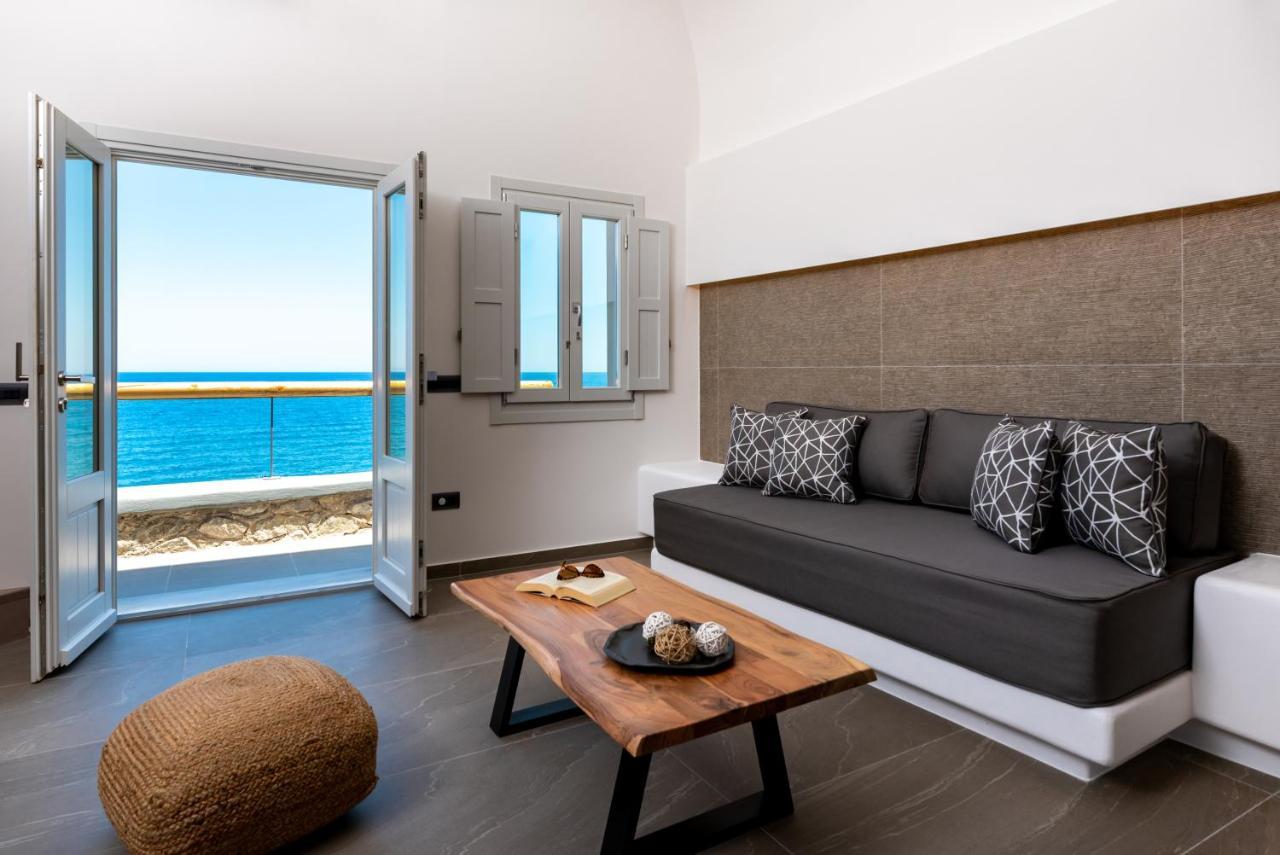 Neoma Luxury Suites カルテラドス エクステリア 写真
