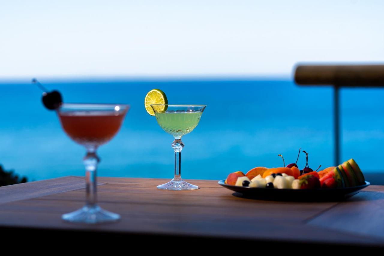 Neoma Luxury Suites カルテラドス エクステリア 写真