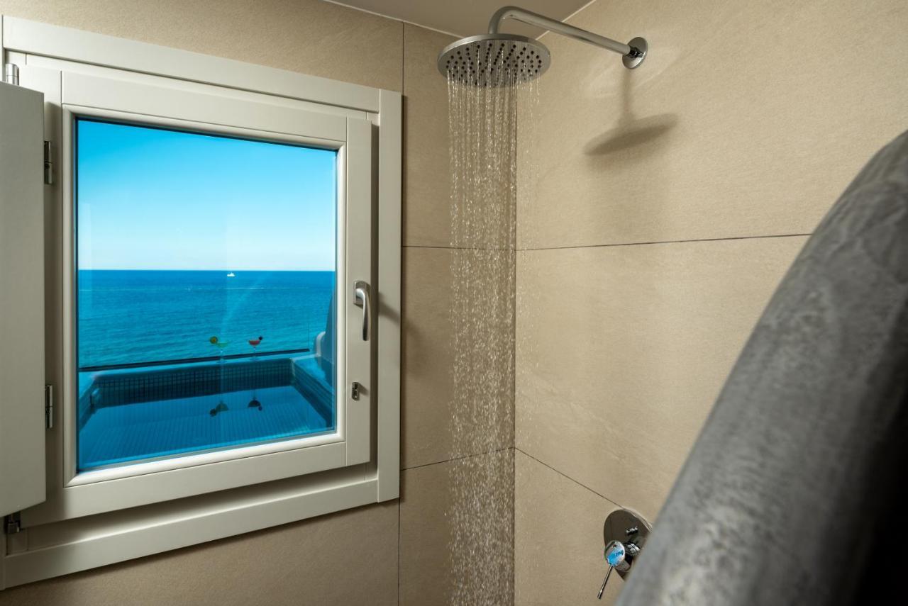 Neoma Luxury Suites カルテラドス エクステリア 写真