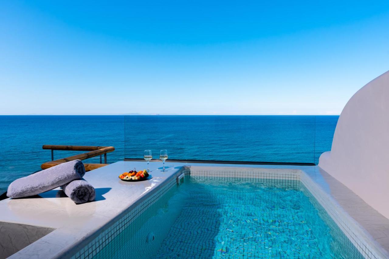 Neoma Luxury Suites カルテラドス エクステリア 写真